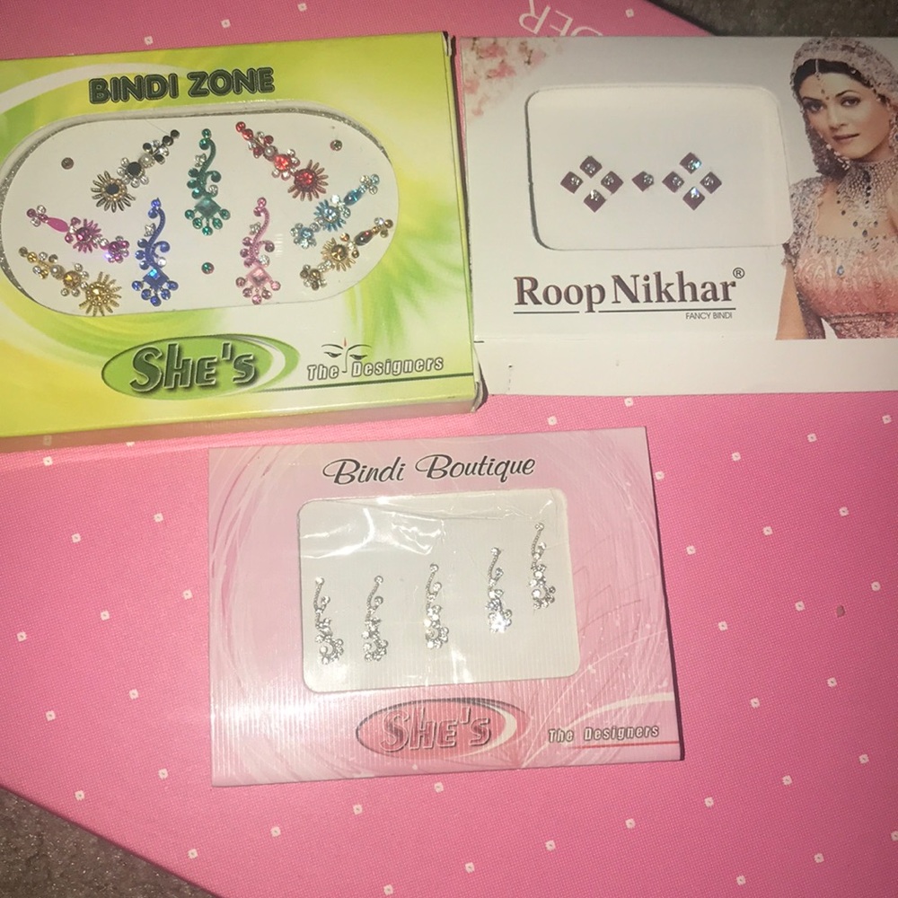 Bindis / Forehead Jewels